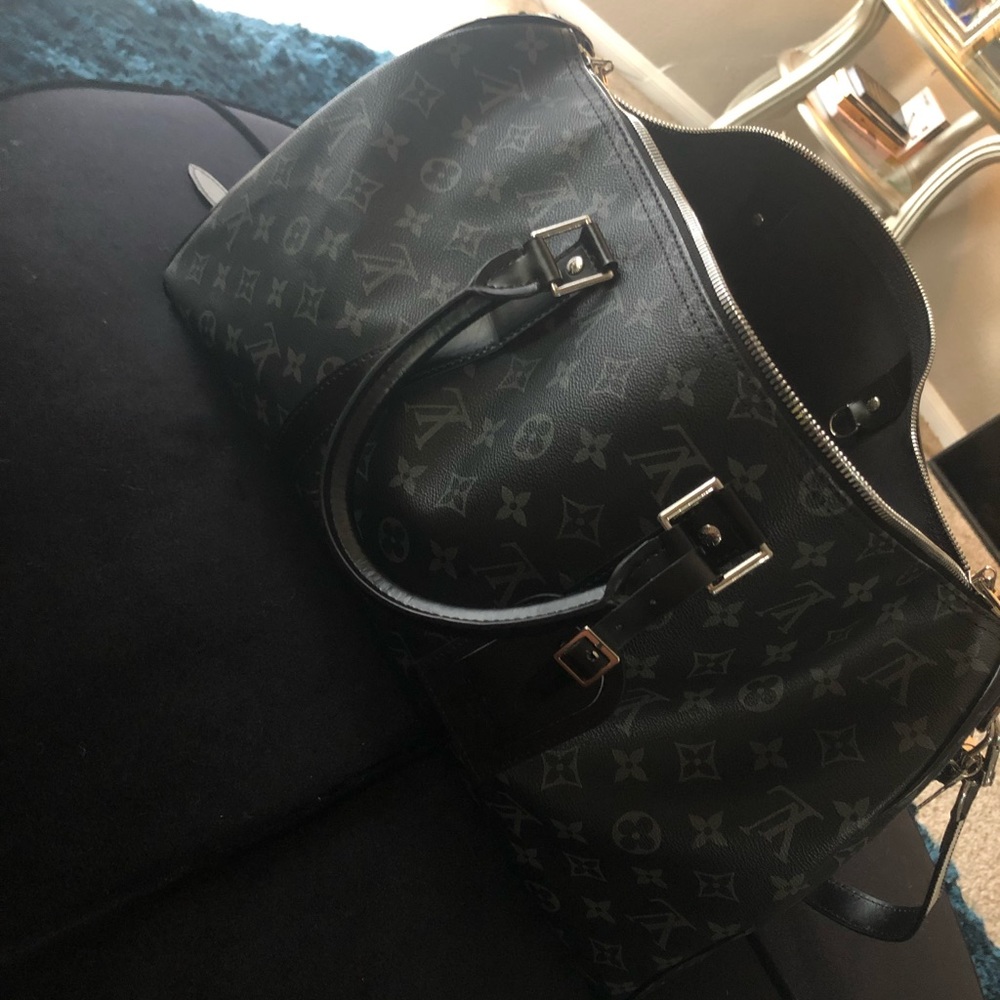 Men’s LV Carry On _